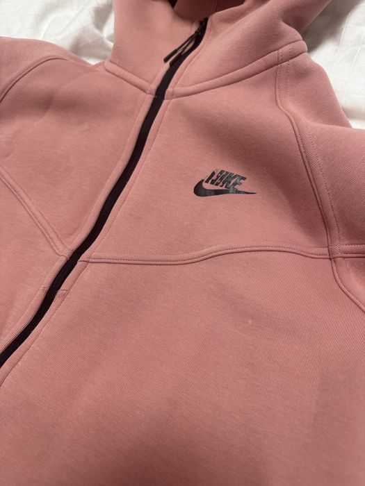 Nike Tech Fleece