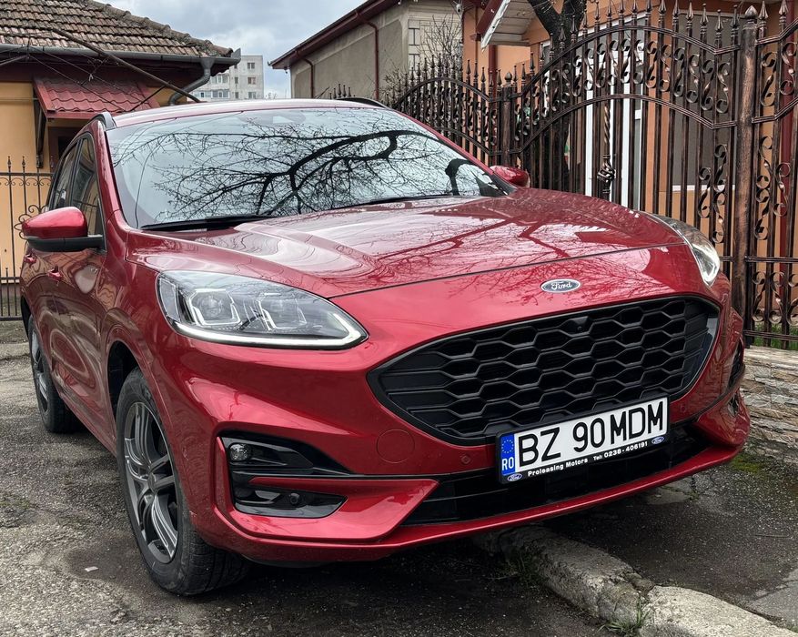 Ford Kuga Ford Kuga, 2023, 37000 km, 2.5 Plug-in Hybrid, 225 CP, cutie automata,