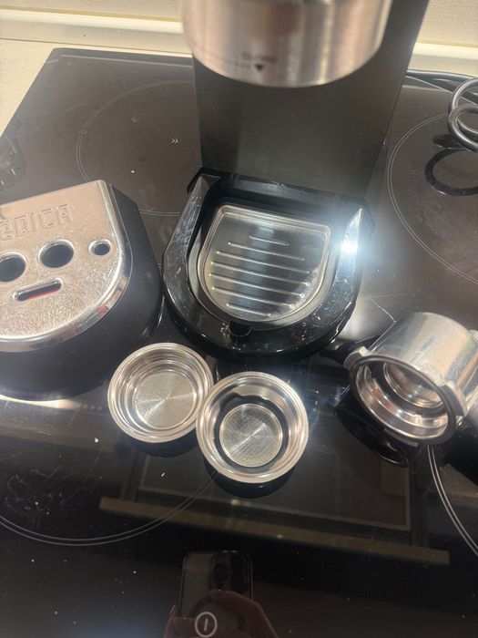 Кафемашина DeLonghi Dedica