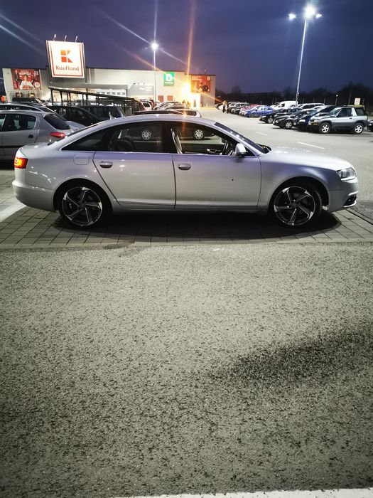 Продаван Ауди А6 C6 2009год.