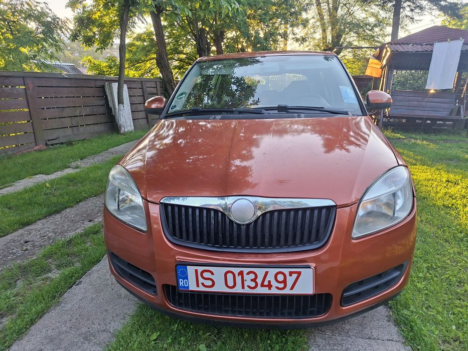 Skoda fabia 2 facelift  consum.mic  * nr rosii valabile.*