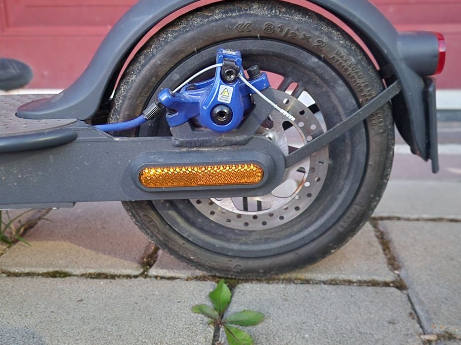 Vând Trotinetă Electrică Xiaomi Mi Electric Scooter 3