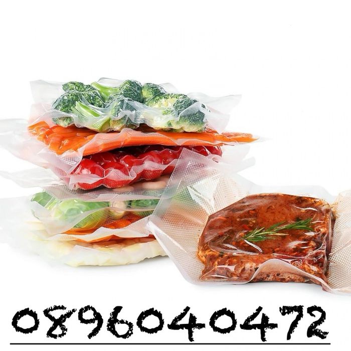 Вакуум пликове и ролки – гофрирани и идеални за съхранение на храна!