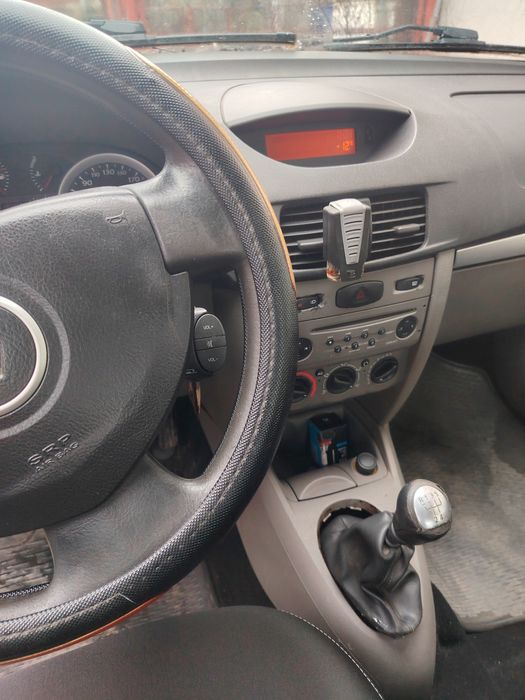 Vând Renault symbol!