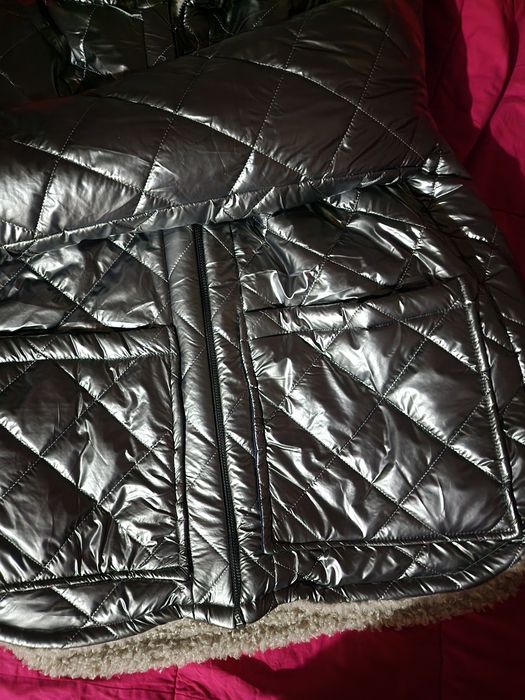 Новая куртка. ХL на 50/52 размер.