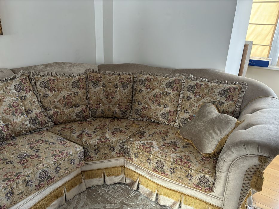 Диван угловой 220000