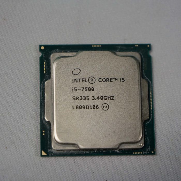 Продам игровой комплект