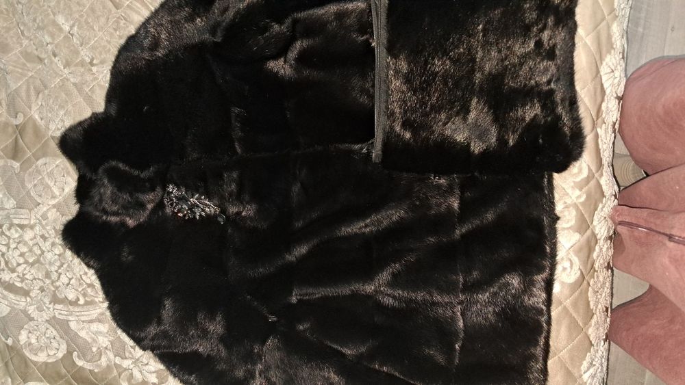 Шуба срочна сатылады