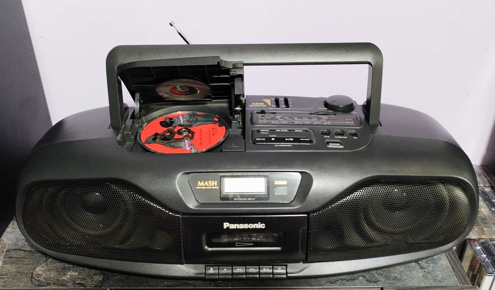 Radio casetofon boombox Panasonic RX-DS 101 impecabil