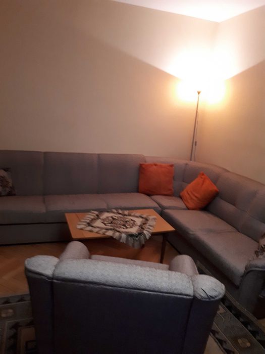 REDUCERE de la 1950 la 1690lei!  Vand coltar extensibil   cu fotoliu