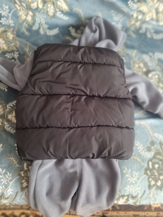Продам детский куртка комбинезон.