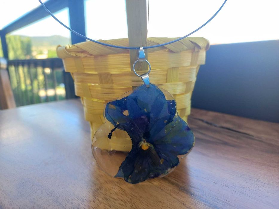 бижута от епоксидна смола