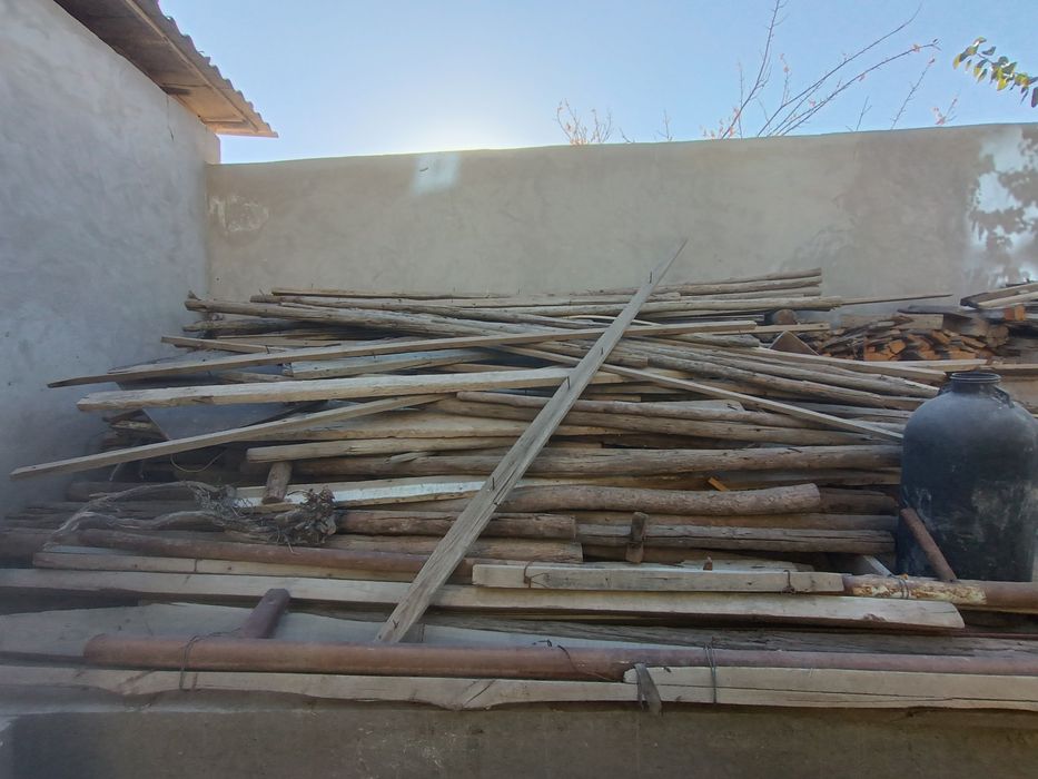 Б/у тахта сотилади урганчда пули устида келишилади