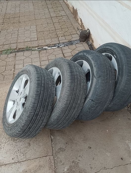 Продам шину с дисками