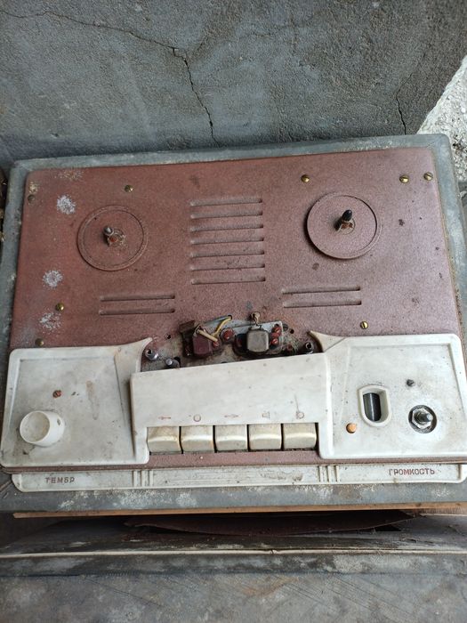 Магнитофон катушечный