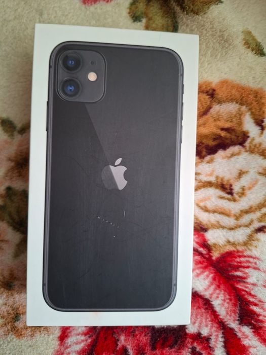 iPhone 11 с коробкой