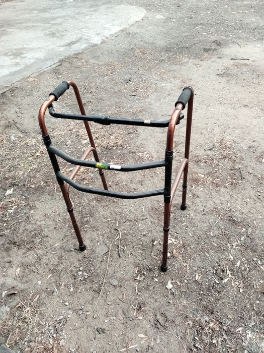 Продам ходунки-опора