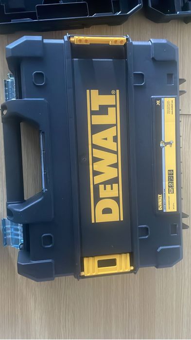 Кейс DeWalt новые