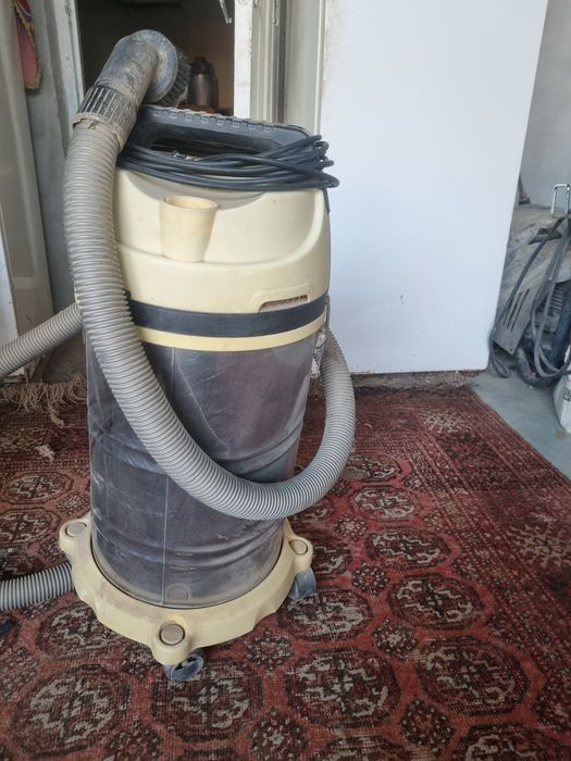 Moyka aparat bilan chang yutgich sotiladi.