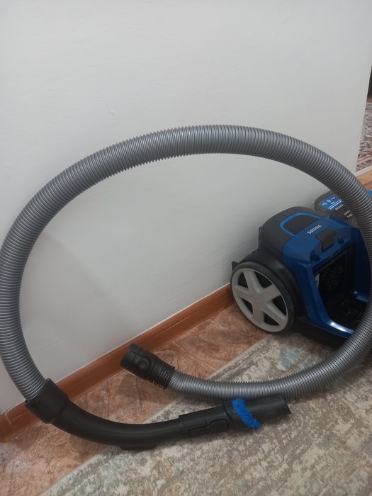 Продам пылесос Philips