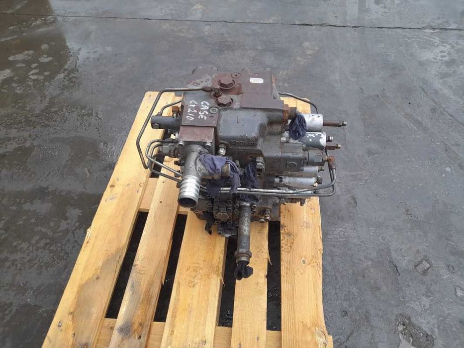 Distribuitor hidraulic C0107-55007 excavator Case CX 210