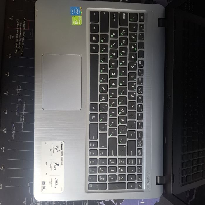 ASUS X540LJ Core i3 / 4 GB RAM / 500 GB HDD / GeForce 920M 2 GB