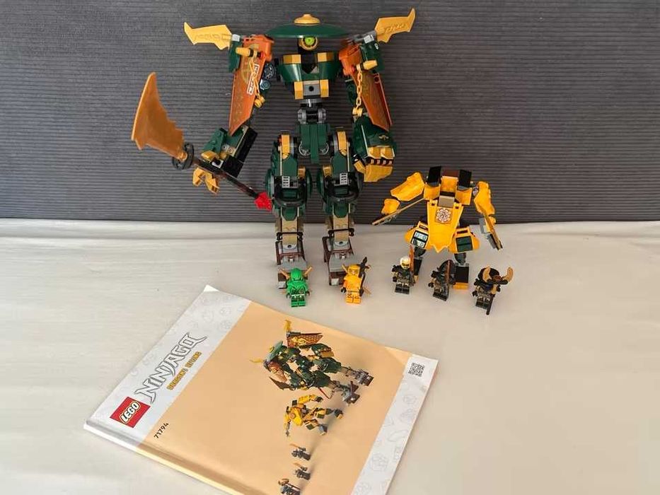 Lego Ninjago 71794: Lloyd and Arin's Ninja Team Mechs