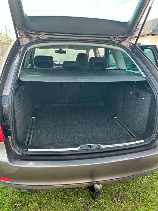 Skoda Super Combi 2011 manuală -spatiosa, întreținută, Preț bun