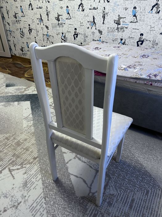 Продам стулья деревянные