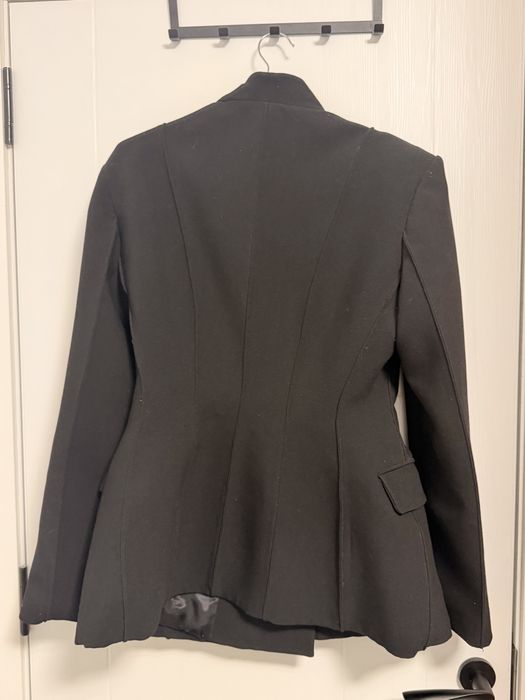 Вталено сако Zara
