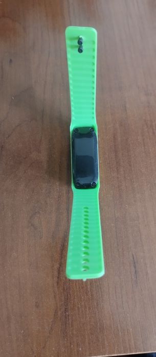 Часы электронные - подростковые.