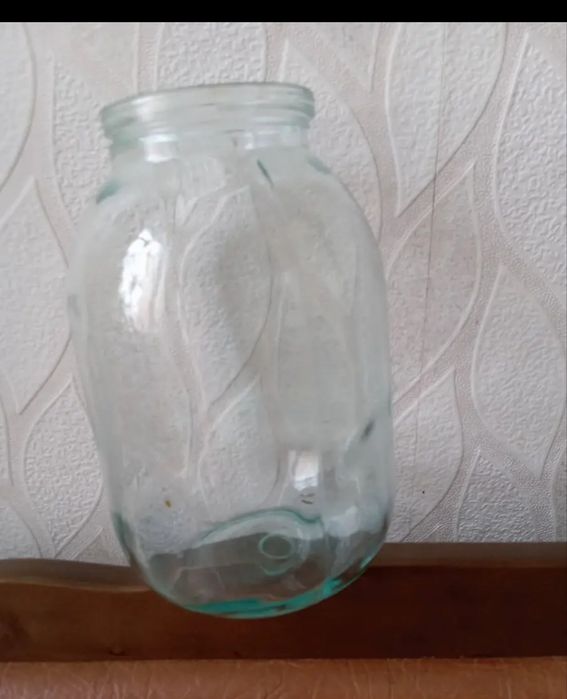 Продам!!!Банки 2,3 л