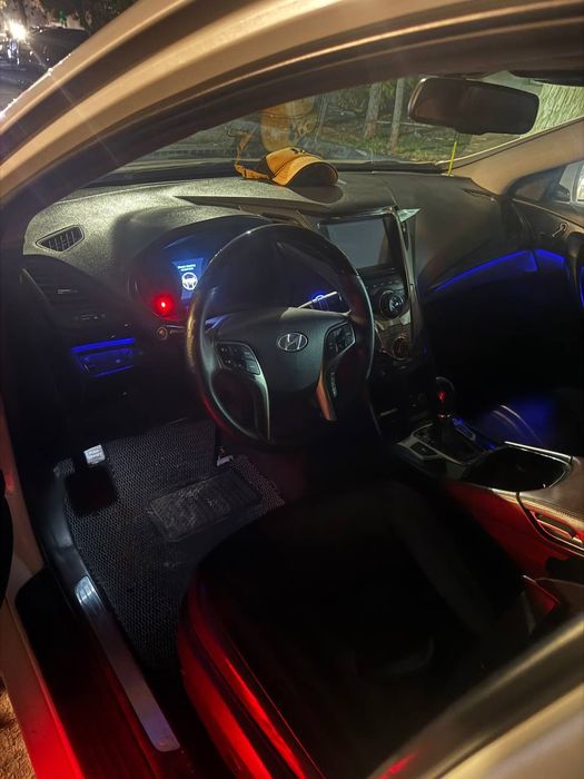 Hyundai AZERA Sotiladi Bartergayam Gaplashuramiz