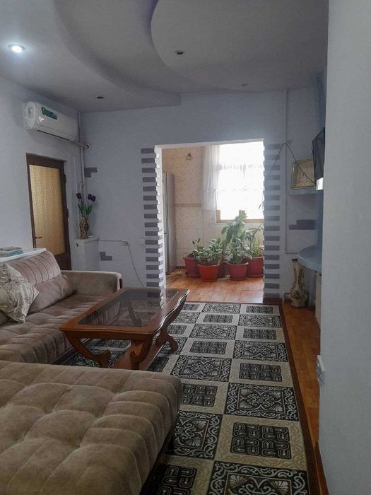 срочно продается СВОЯ 3 комнатная (переделанная на 4 ком) квартира