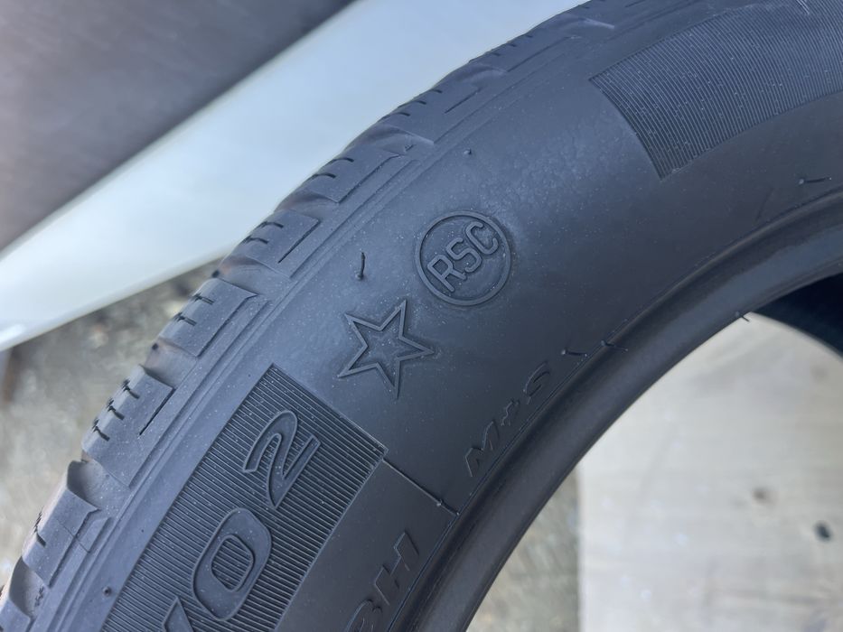 225/50 R17 de iarna Hankook M+S  runflat