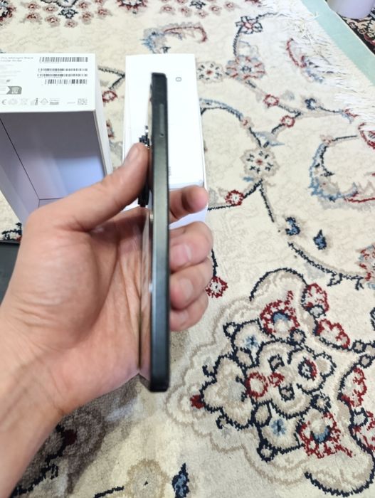 Redmi Not 13pro 12/512 gig im otgan