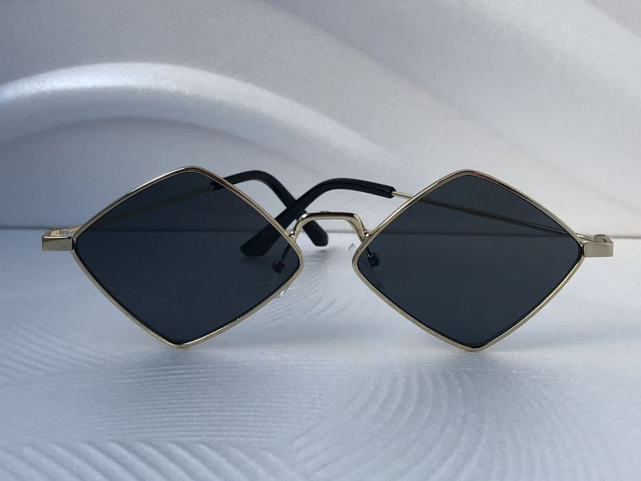 Модерни дамски слънчеви очила 2024