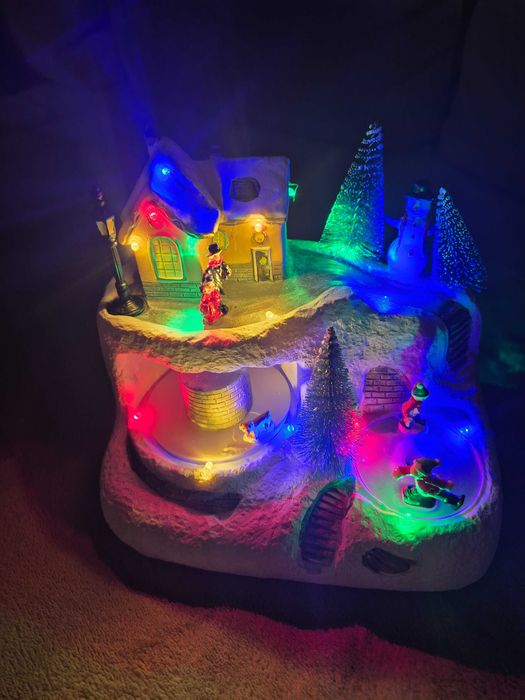 Коледни LED светещи сцени