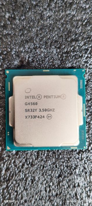 Продам процессор Intel Pentium G4560