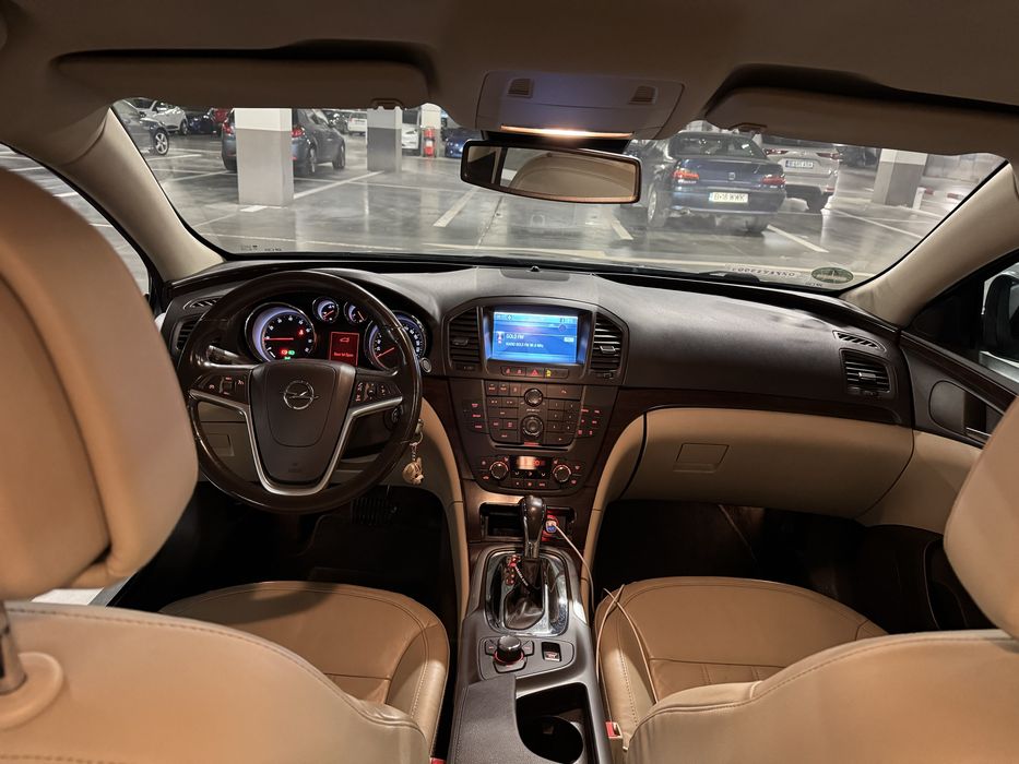 Opel insignia 2.0i turbo  4X4 2009