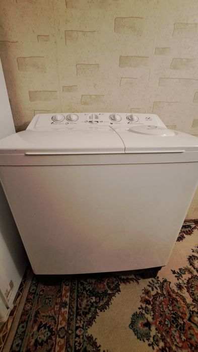 Продам стиральную машину полуавтомат