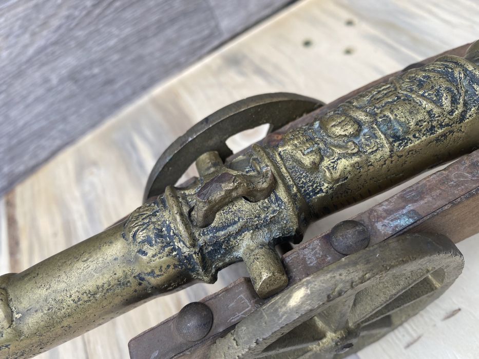 Английско оръдие топ от Месинг