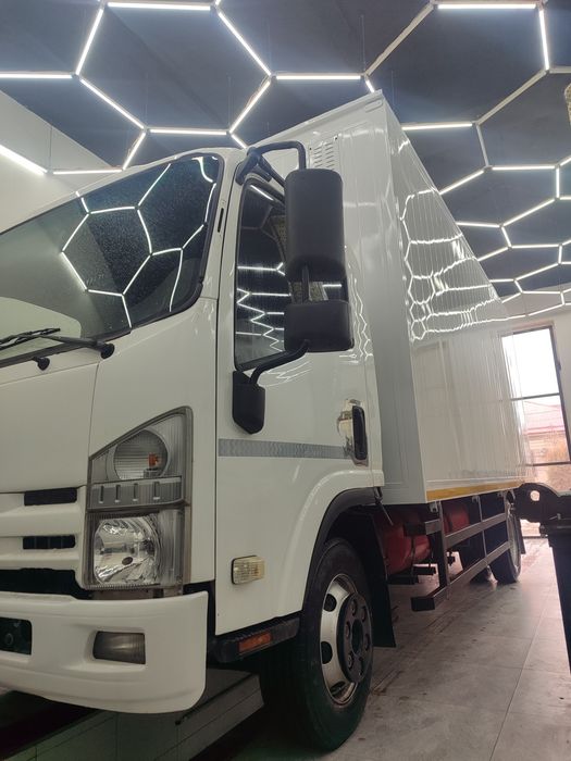 Isuzu moshinasi sotiladi 2021 yil