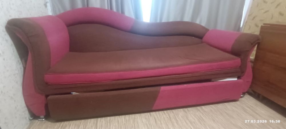 СРОЧНО! Отдам диван.