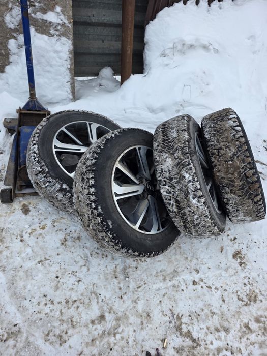 Продам диски с резинам