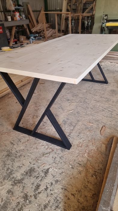 Trepte, trepte casetate si panouri, blaturi de masa din lemn de stejar