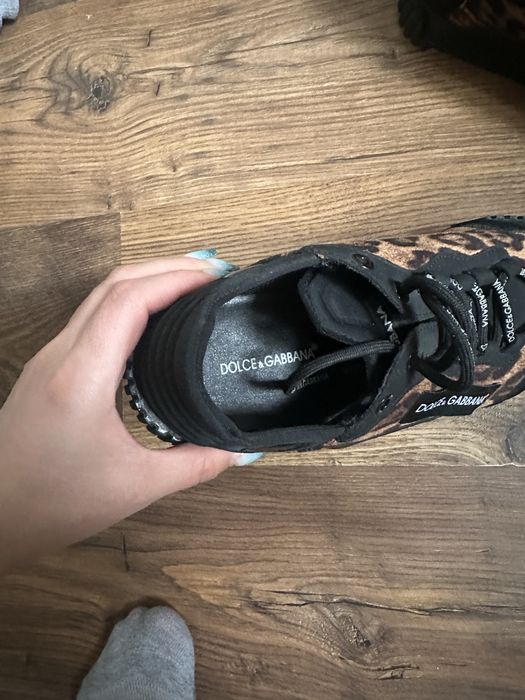 Кроссовки новык 39