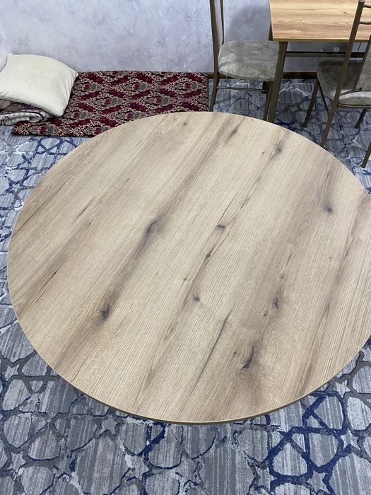 Стол для кухни новый