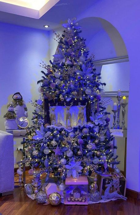 Ёлки новогодние с первых рук