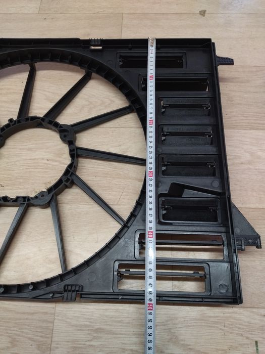 Диффузор вентилятора радиатора